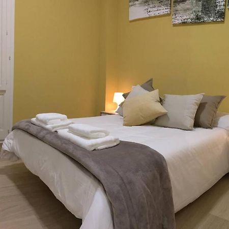 Cozy And Well Located Apartment In The Center Of Севиля Екстериор снимка
